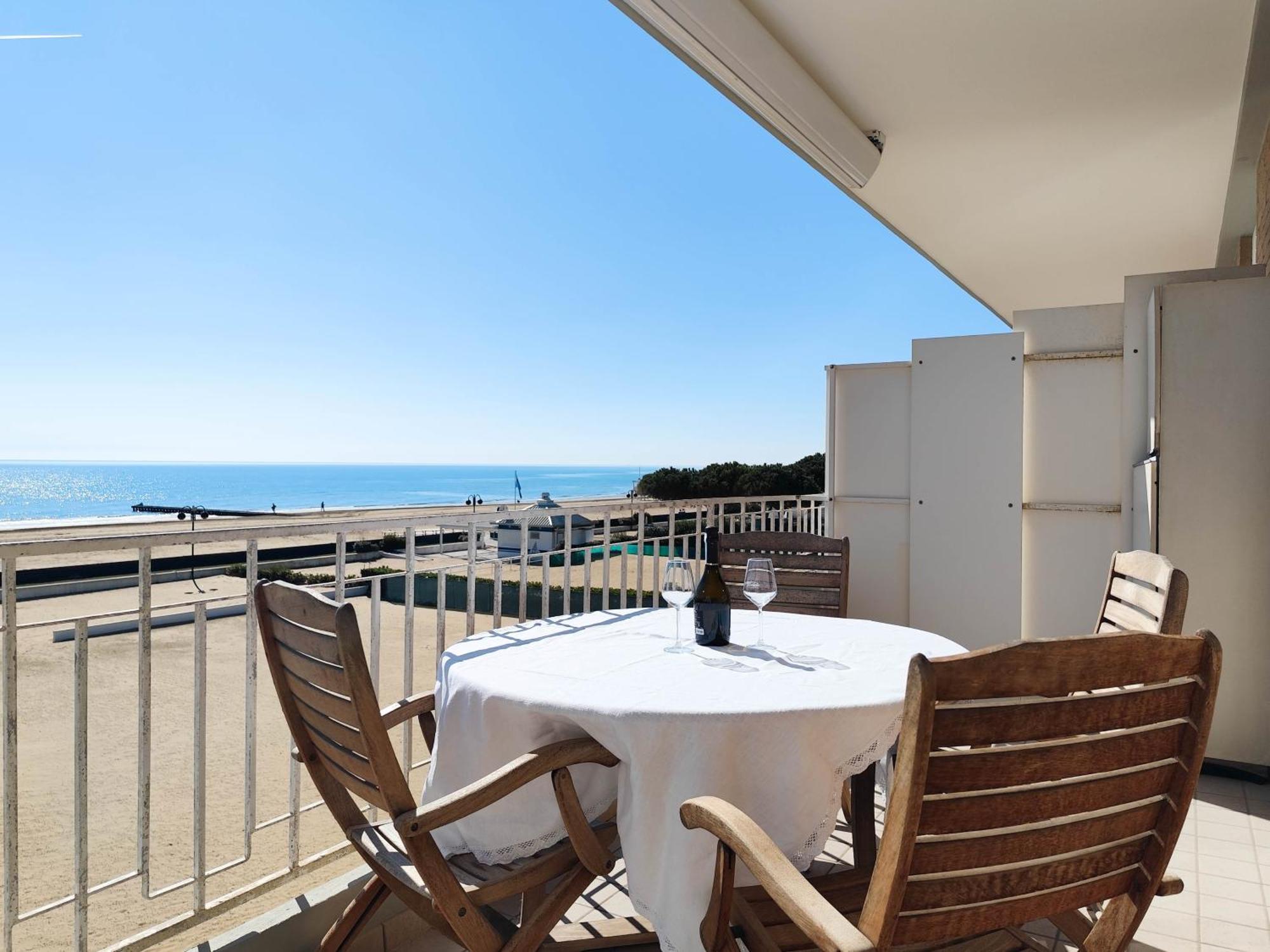 Puerto Del Sol Fronte Mare Apartman Lido di Jesolo Kültér fotó