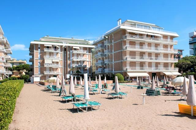 Puerto Del Sol Fronte Mare Apartman Lido di Jesolo Kültér fotó
