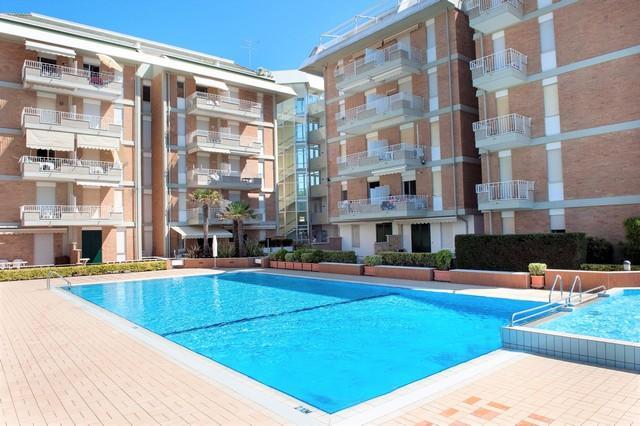 Puerto Del Sol Fronte Mare Apartman Lido di Jesolo Kültér fotó